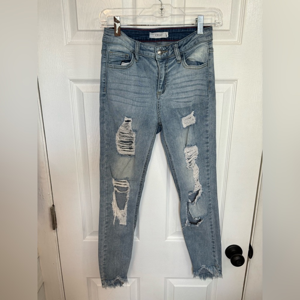 Cello distressed size 3